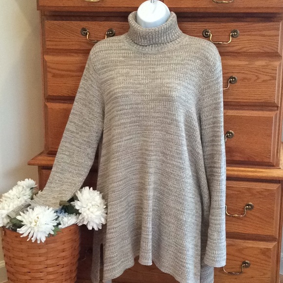 Eight Eight Eight Sweaters - Gorgeous Sweater